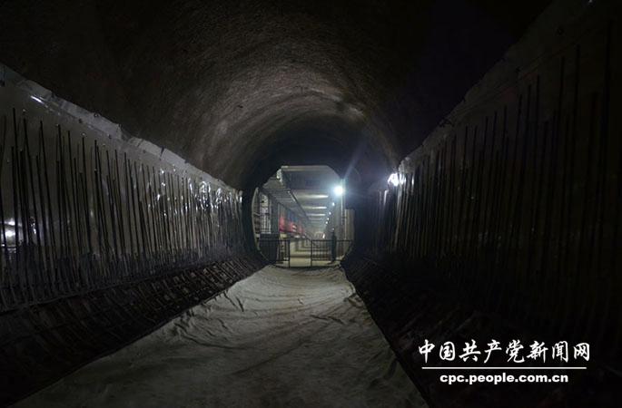 高清:探访北京地铁地下工地