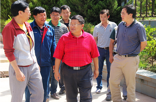 ��ί����ź��ʵ��е�����ƶ˫�ƽ�����