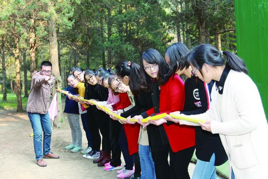 6ѧԱ�ǲμ���չѵ������١�� �㣩