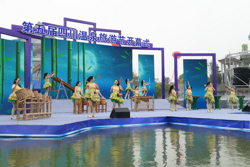 ���չ��������ڽ�������������