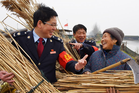 江苏洪泽地税局:做实党建+提升引领力