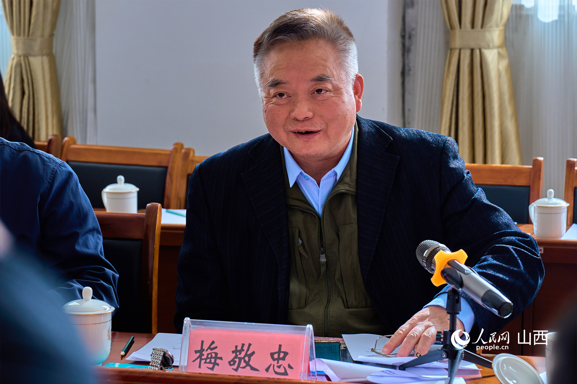 中央党校(国家行政学院)文史教研部原副主任、教授梅敬忠。人民网 张超宁摄